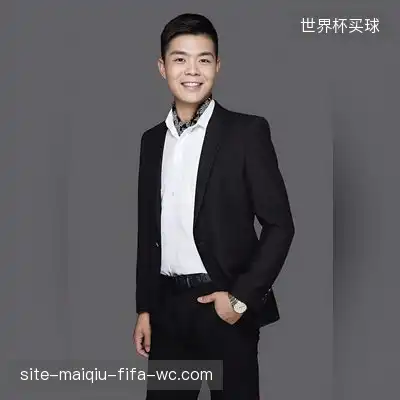 胡立